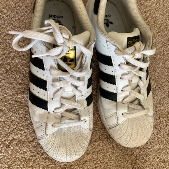 Adidas - Picture 2 of 5